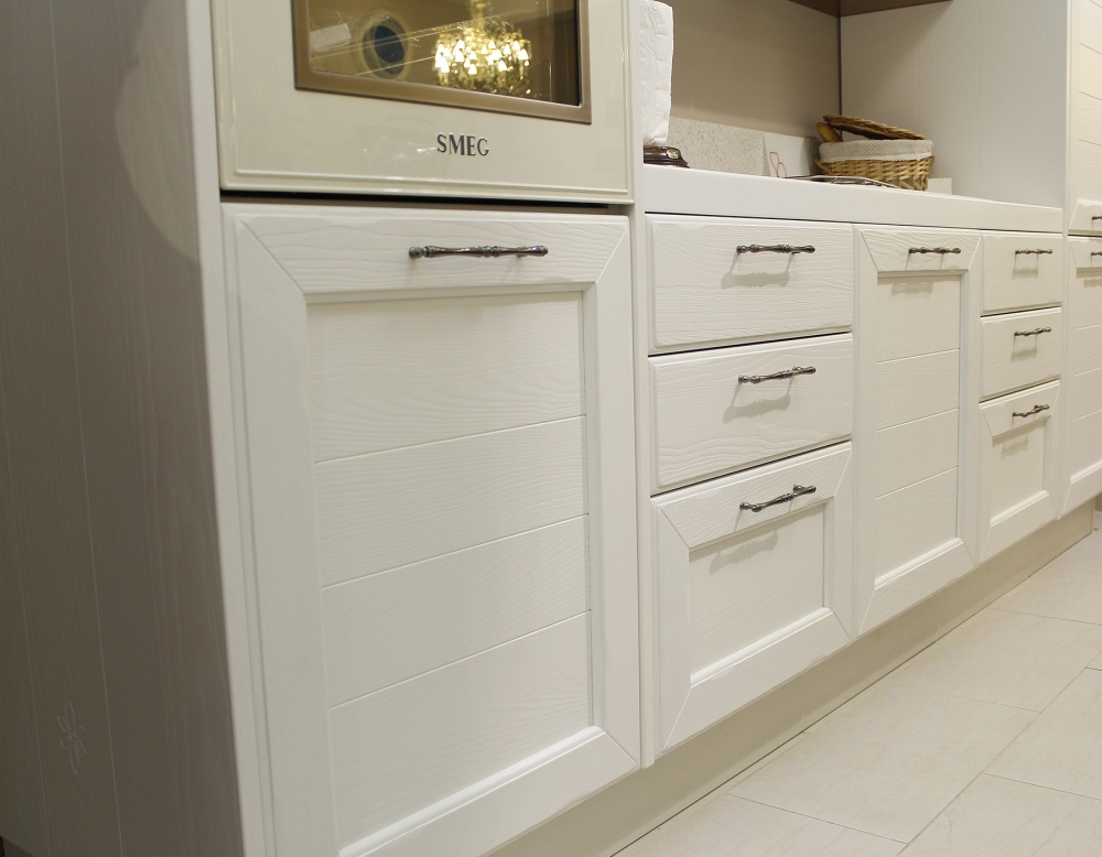 Деревянная кухня купить из наличия Claudia Италия LUBE cucine в Светлограде